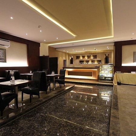 Taleen Granada Hotel Apartments Rijád Kültér fotó